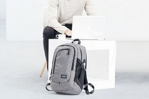 Безопасно ли носить ноутбук в рюкзаке?